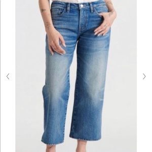 Lucky brand mid rise crop Jean